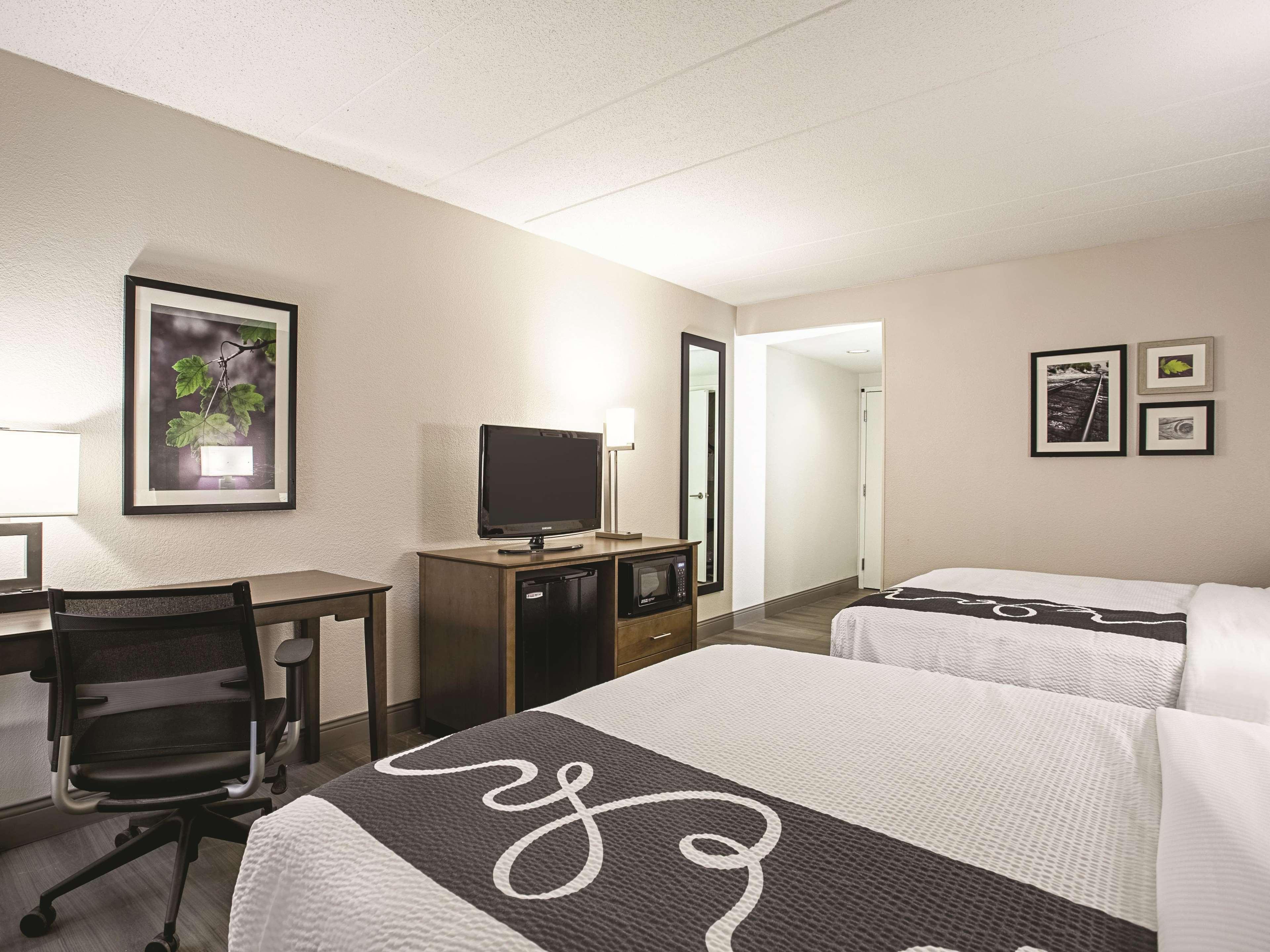 La Quinta By Wyndham Baltimore N / White Marsh Bagian luar foto