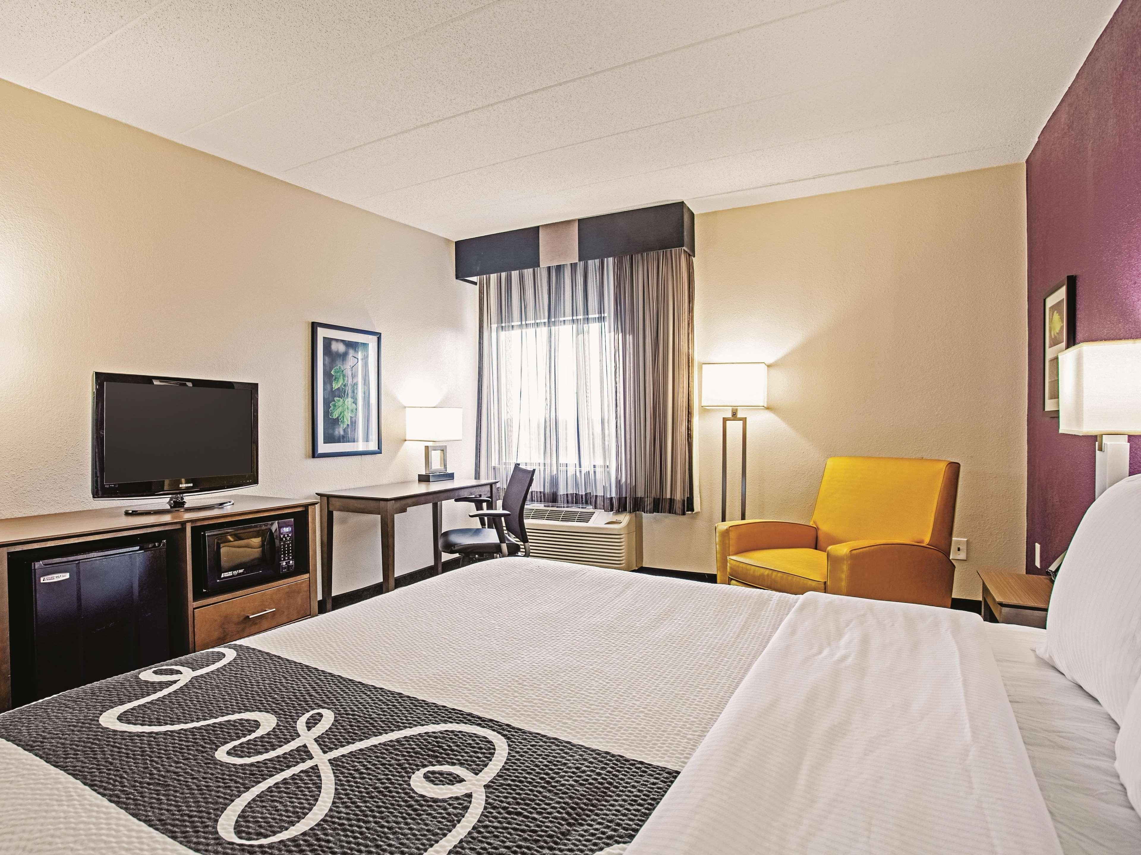 La Quinta By Wyndham Baltimore N / White Marsh Bagian luar foto