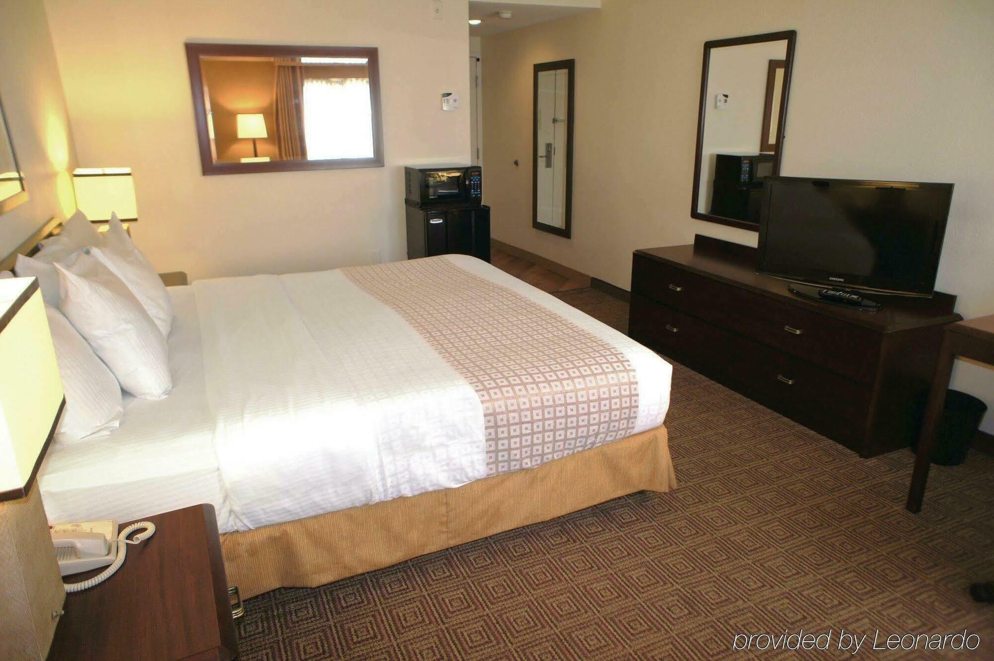 La Quinta By Wyndham Baltimore N / White Marsh Bagian luar foto