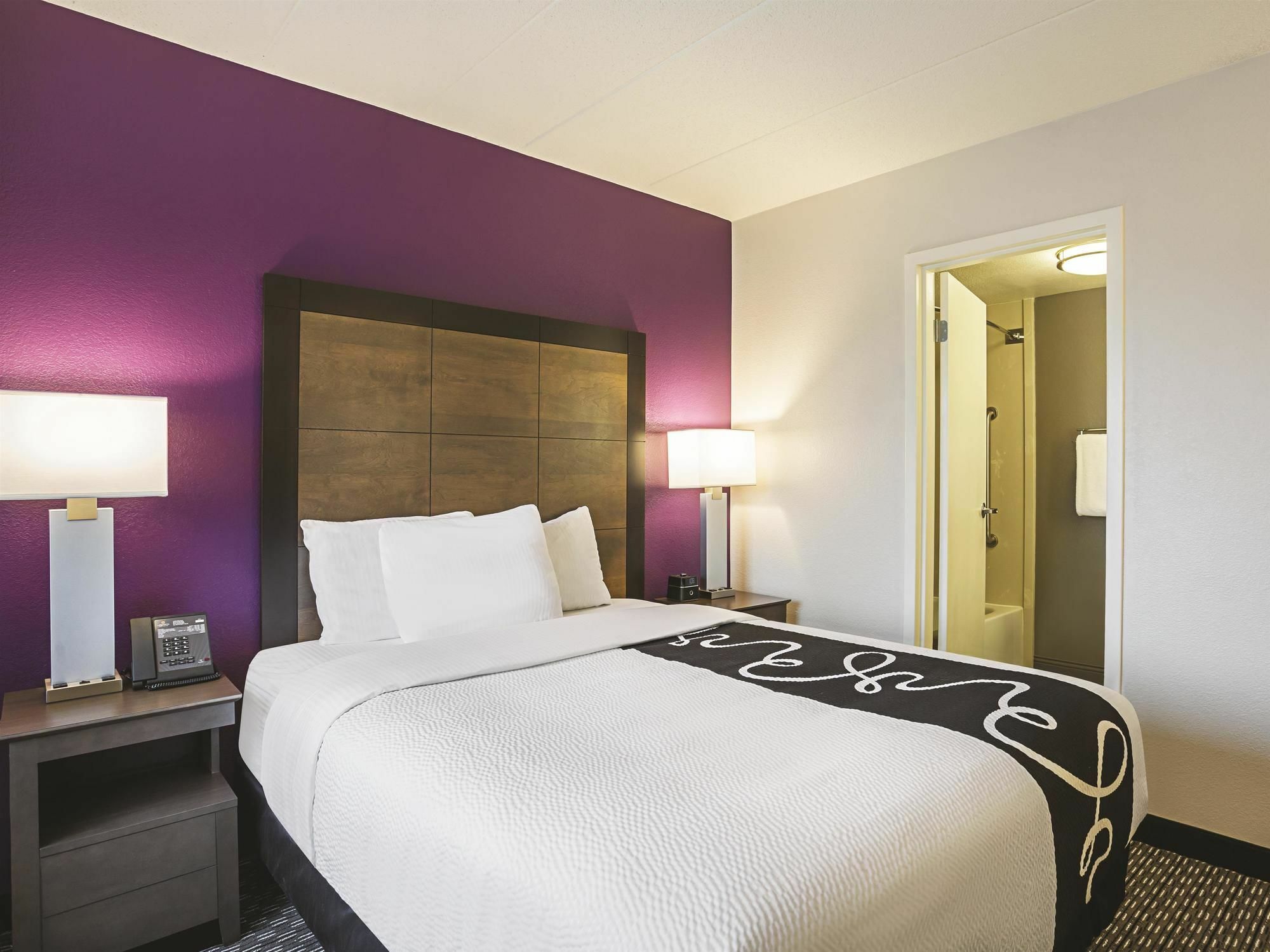 La Quinta By Wyndham Baltimore N / White Marsh Bagian luar foto